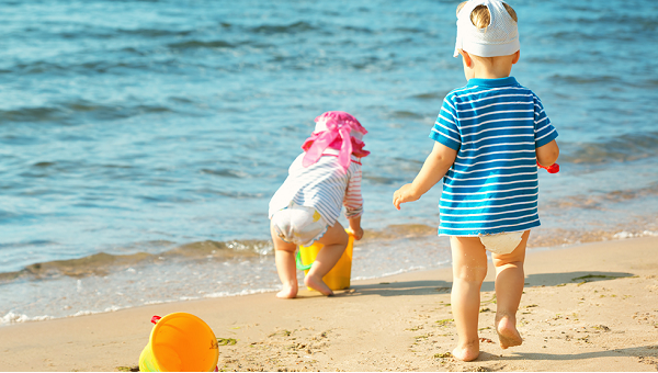 Welche sind die richtige UV Kleidung Baby bei DECATHLON zum Schwimmen, wählen Sie das Beste aus?